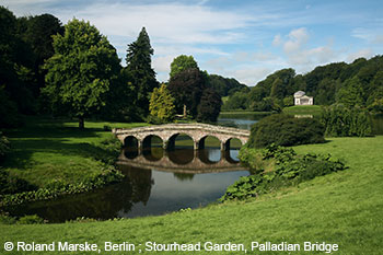 Stourhead Garden, Palladian Bridge und Pantheon