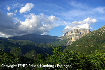 Bergwelt bei Papingno