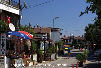 Ladenstraße in Akyaka