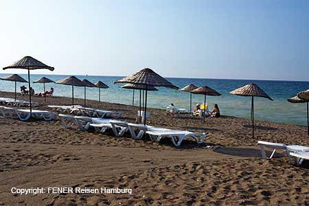 Eigener, gepflegert Strandabschnitt des Akcakoca Hotels